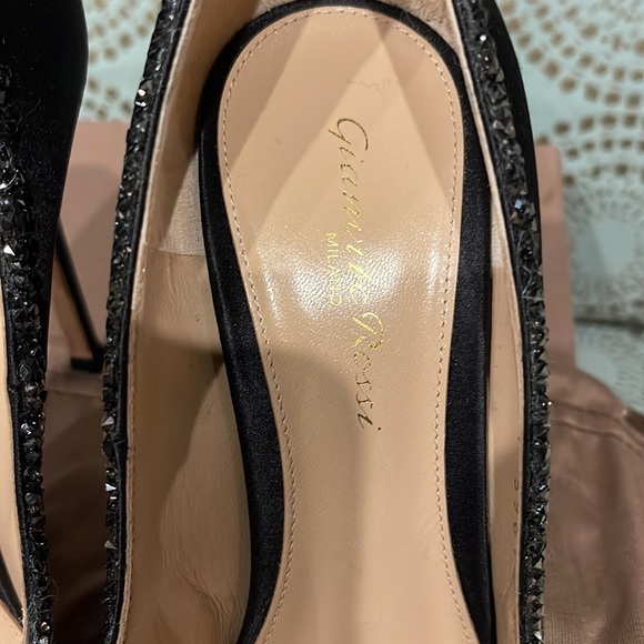 Gianvito Rossi Black Silk Pumps with red Rhinestone cherries! Size 37.5 - Picture 5 of 10